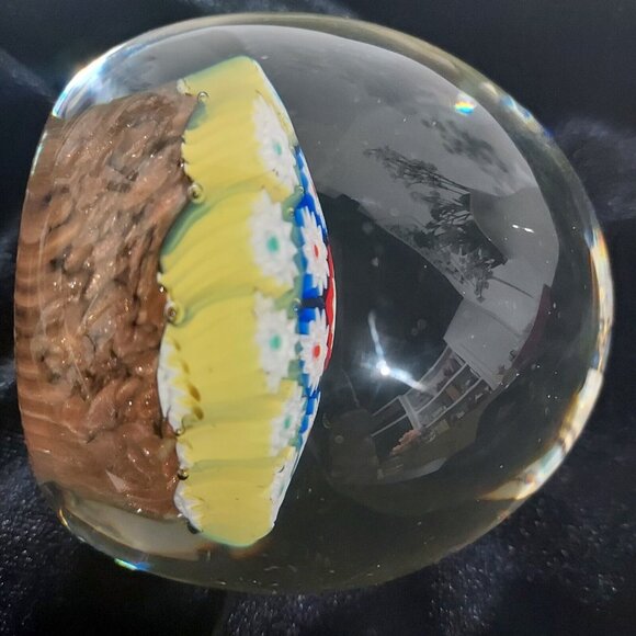 Paperweight 1930GLOWS Millefiori Gold Glitter Yellow, Cobalt, Red Canes Egg dome - Picture 10 of 13